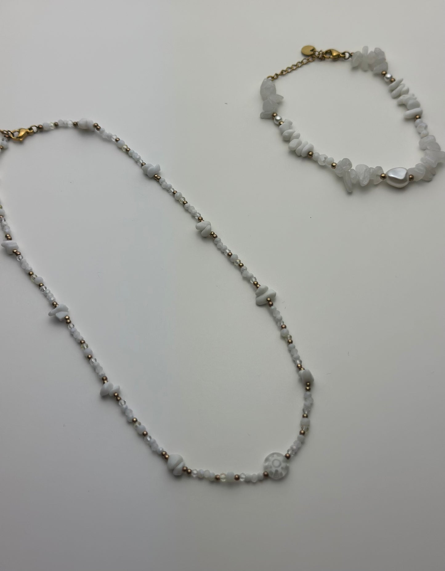 Collana con Pietre e Perle